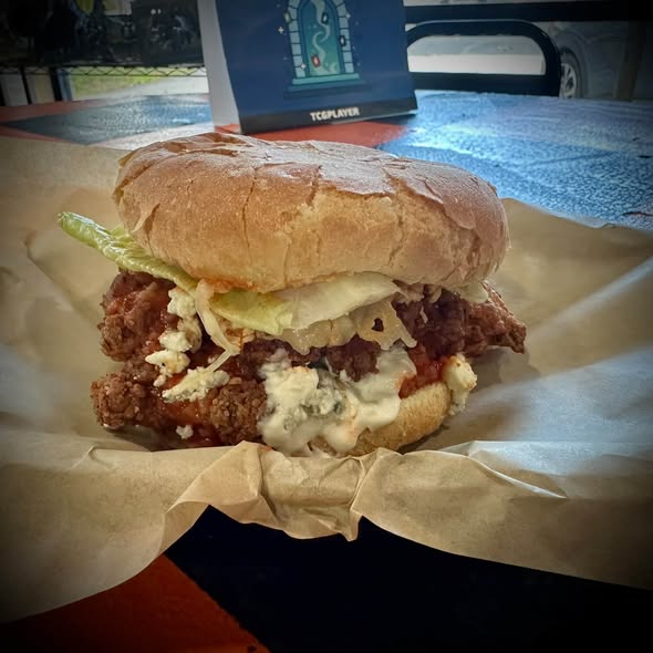 Load image into Gallery viewer, Buffalo Chicken Sandwich
