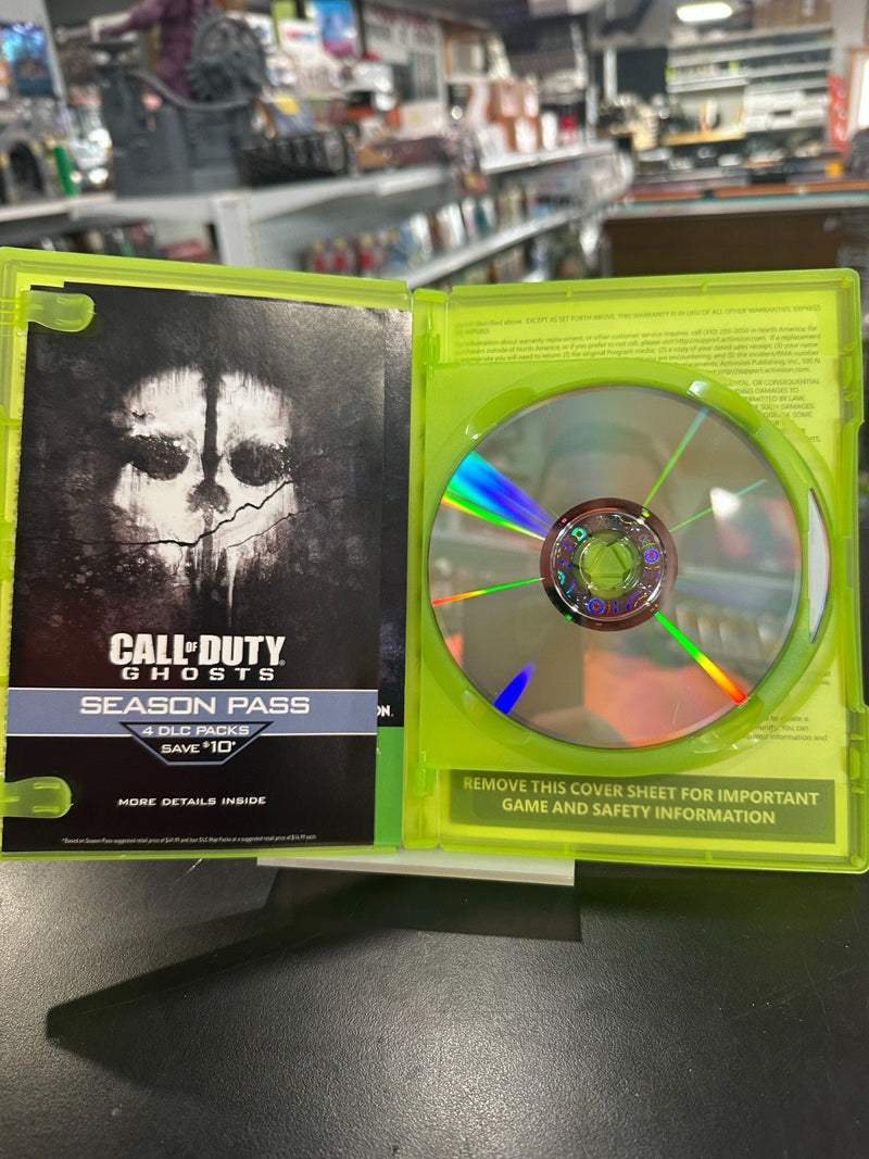 Load image into Gallery viewer, Call of Duty: Ghosts (Xbox 360, 2013) CIB - Tested - Good Condition - Cobbco

