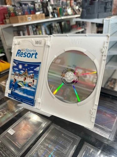 Load image into Gallery viewer, Wii Sports Resort (Nintendo Wii, 2009) Complete in Box CIB - Cobbco

