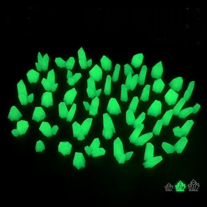 Green Stuff World for Models and Miniatures – Green Glow Resin Crystals – Medium 10392